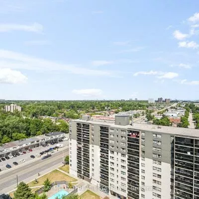 86, Dundas, Cooksville, Mississauga