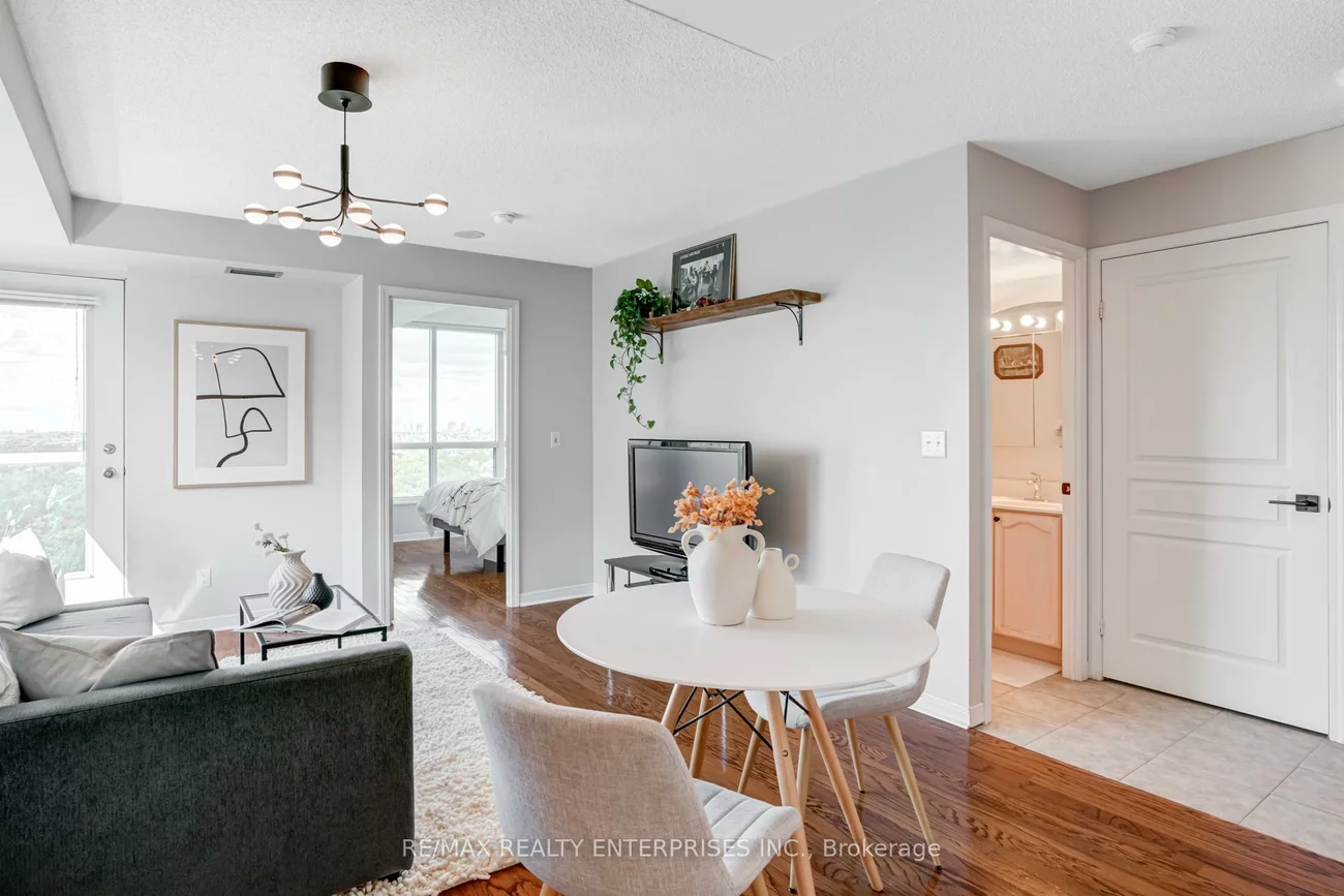 2545, Erin Centre, Central Erin Mills, Mississauga