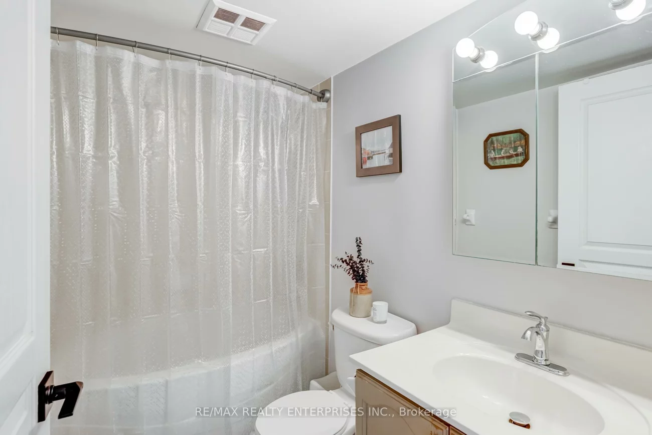 2545, Erin Centre, Central Erin Mills, Mississauga