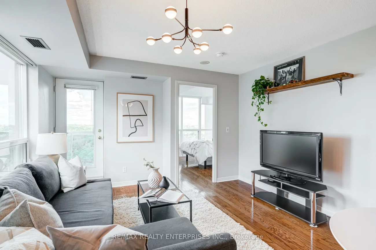2545, Erin Centre, Central Erin Mills, Mississauga