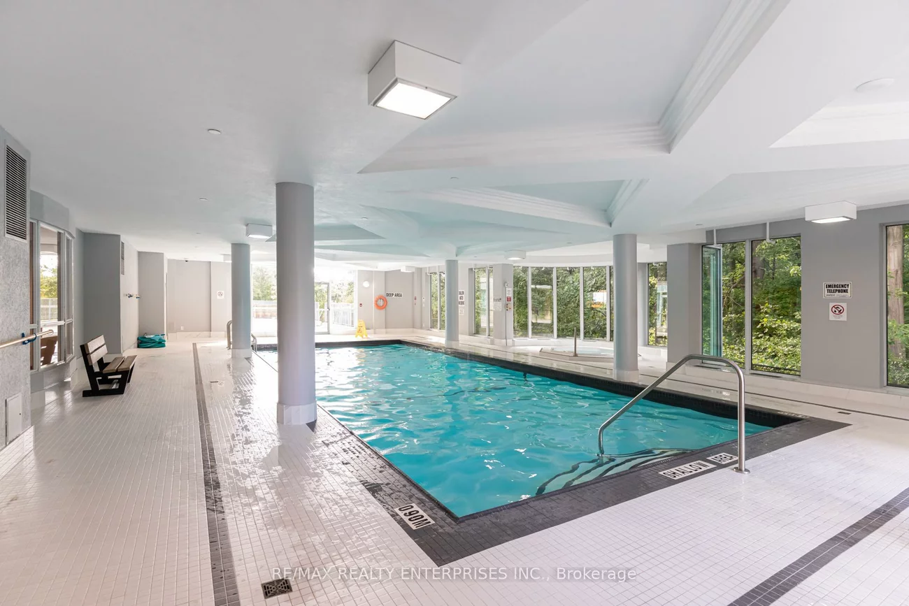 2545, Erin Centre, Central Erin Mills, Mississauga