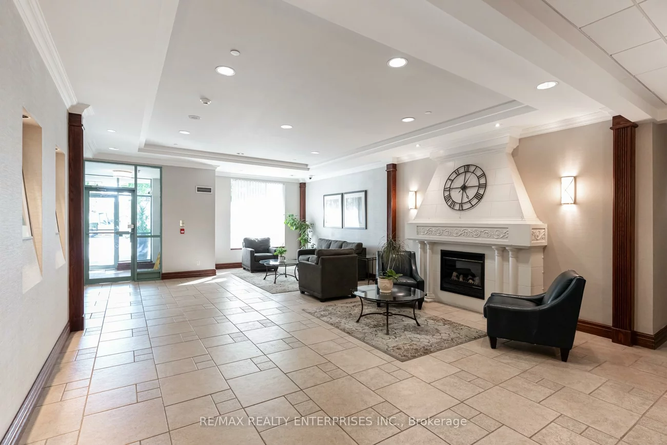 2545, Erin Centre, Central Erin Mills, Mississauga