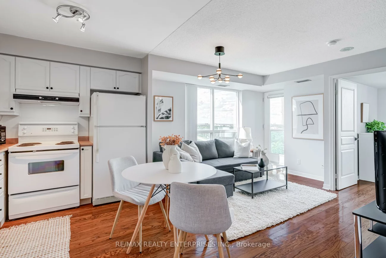 2545, Erin Centre, Central Erin Mills, Mississauga
