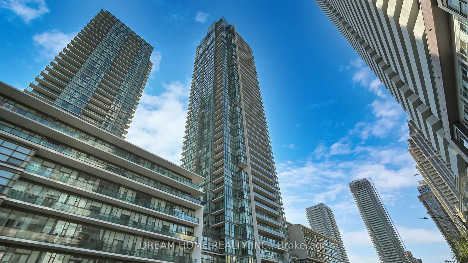 4070, Confederation, City Centre, Mississauga