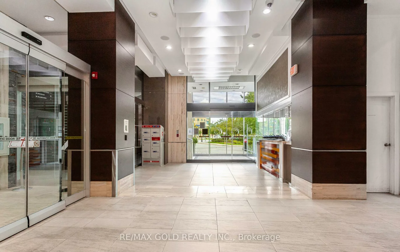 330, Burnhamthorpe, City Centre, Mississauga