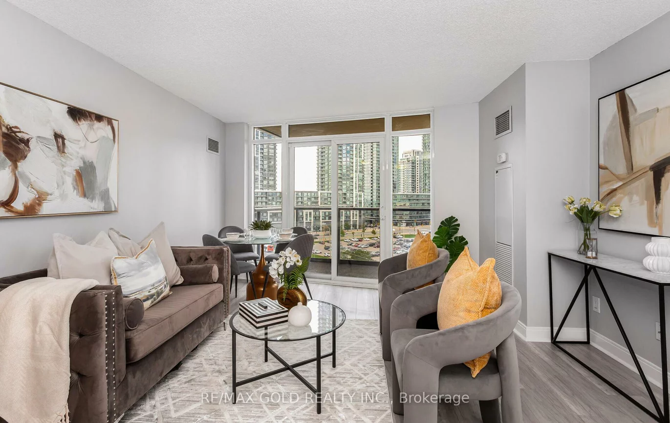 330, Burnhamthorpe, City Centre, Mississauga