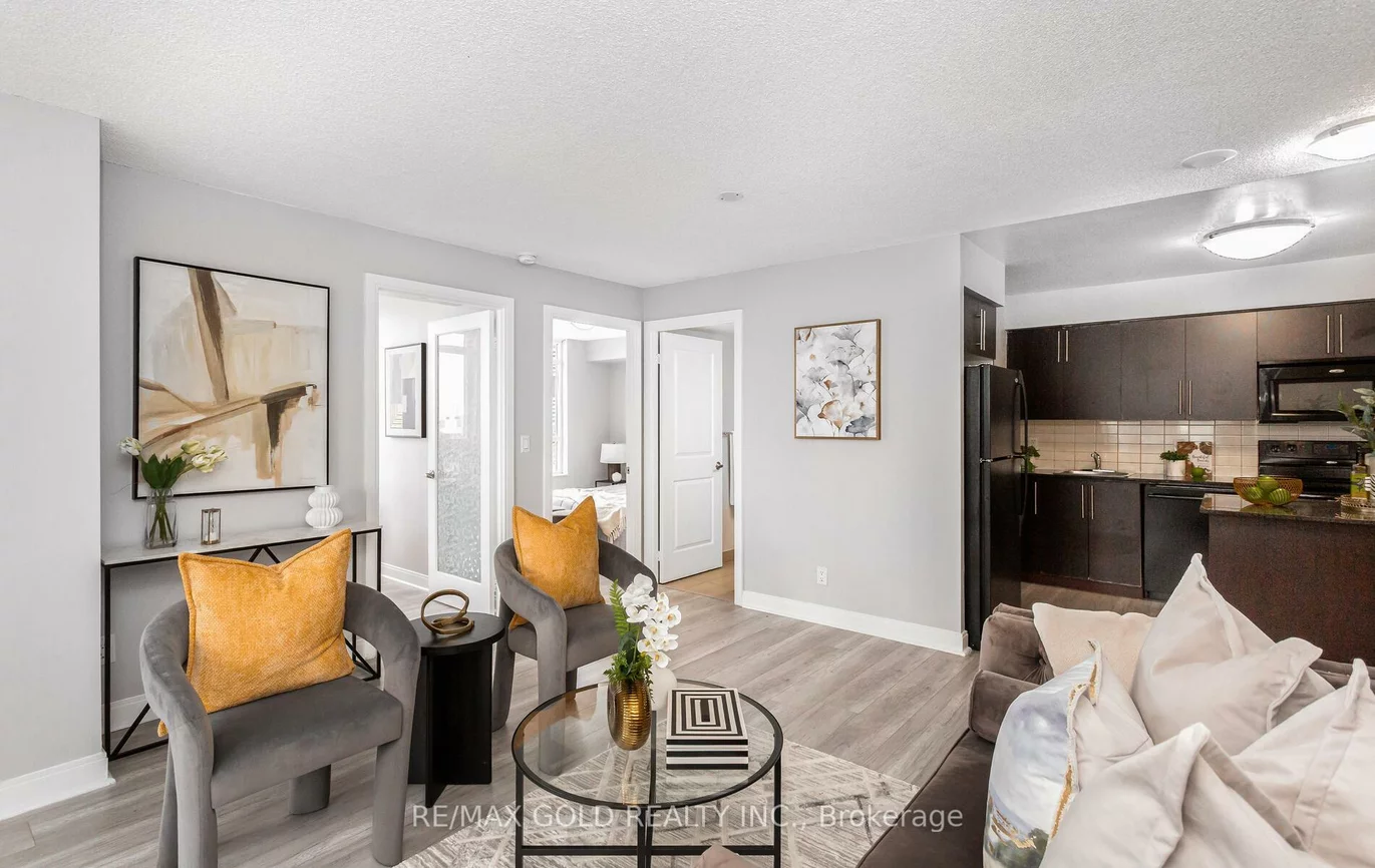 330, Burnhamthorpe, City Centre, Mississauga