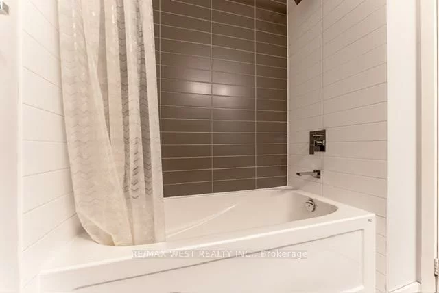 4011, Brickstone, City Centre, Mississauga