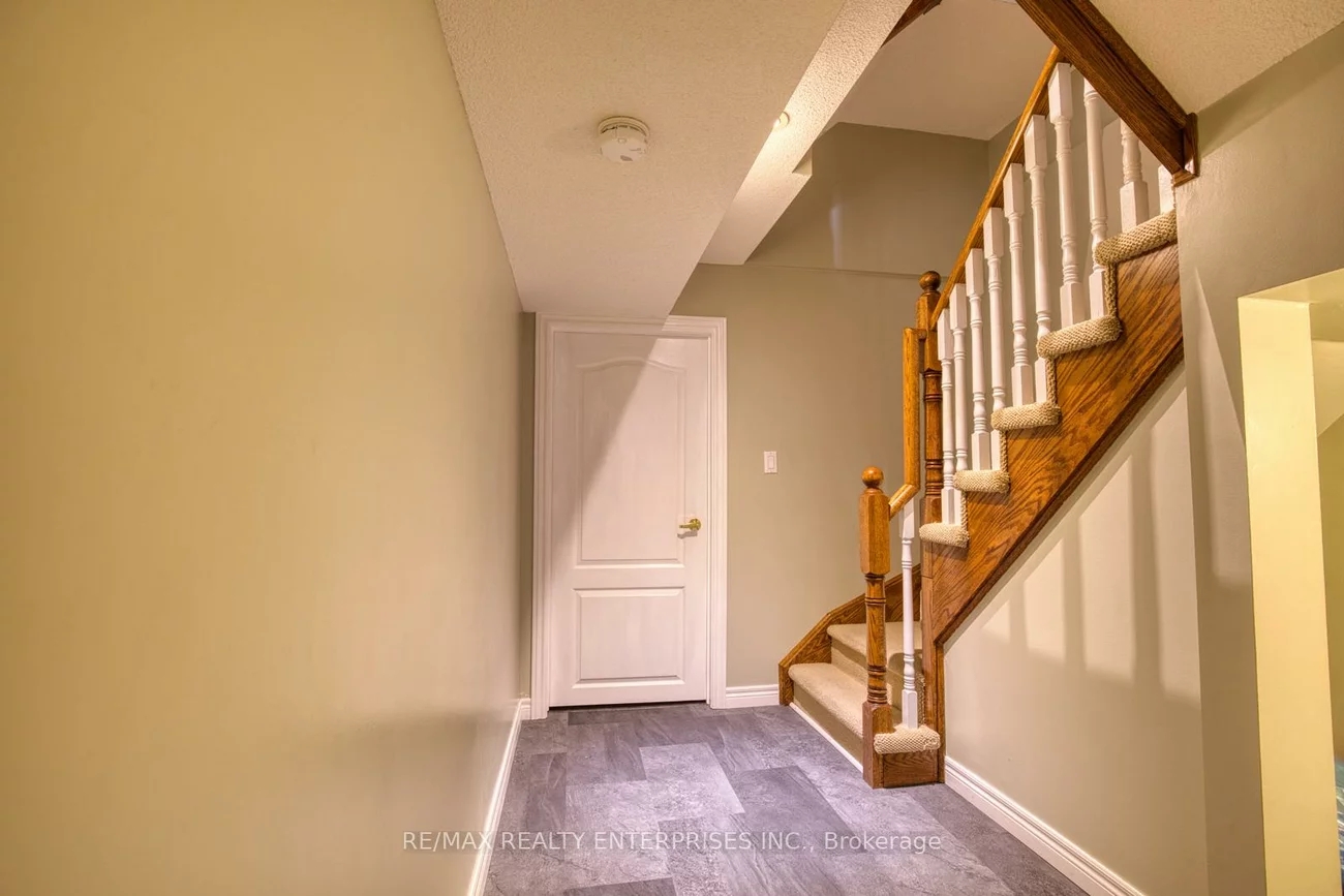 23, Ellen, Streetsville, Mississauga