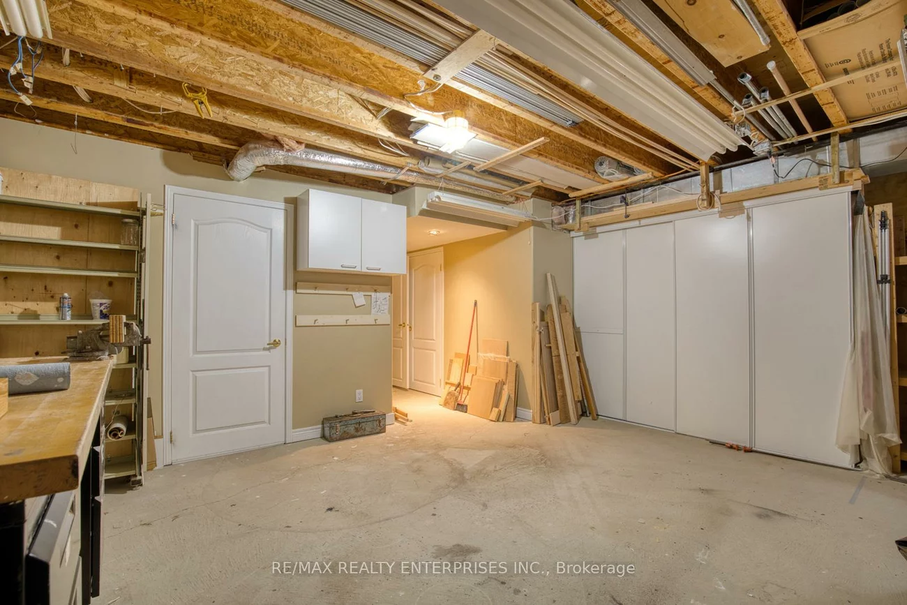 23, Ellen, Streetsville, Mississauga