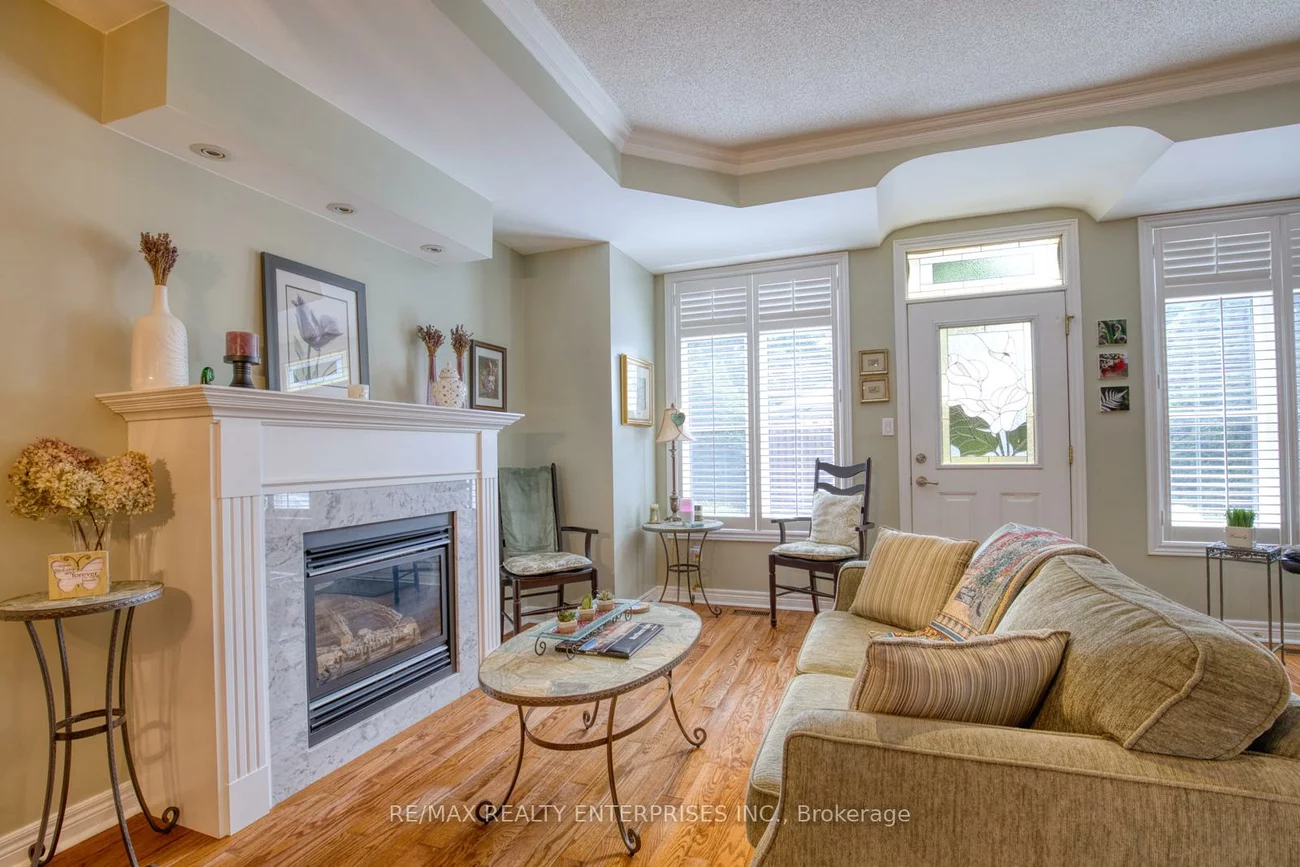 23, Ellen, Streetsville, Mississauga