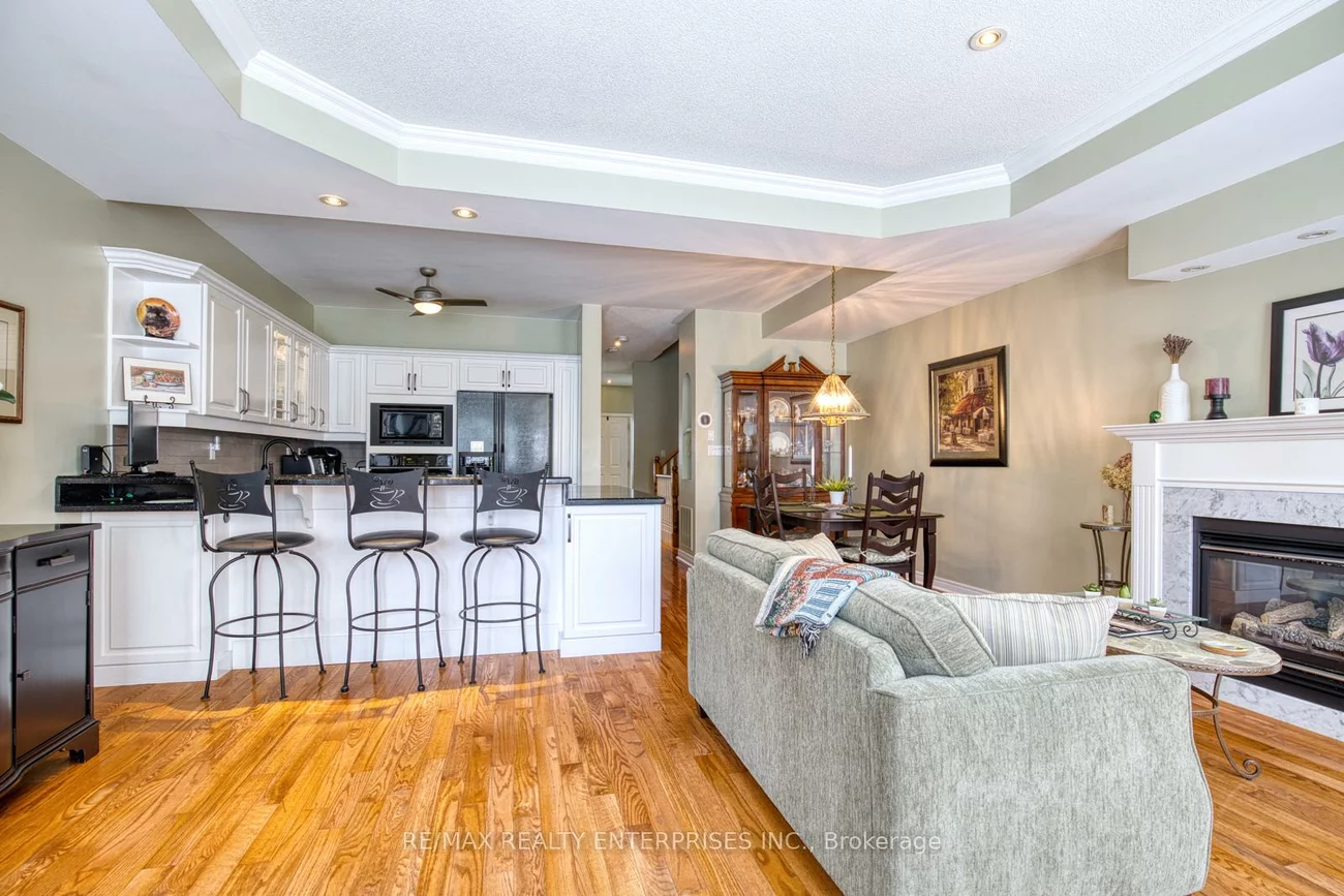 23, Ellen, Streetsville, Mississauga