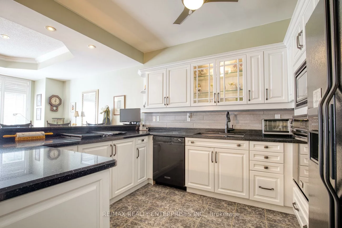 23, Ellen, Streetsville, Mississauga