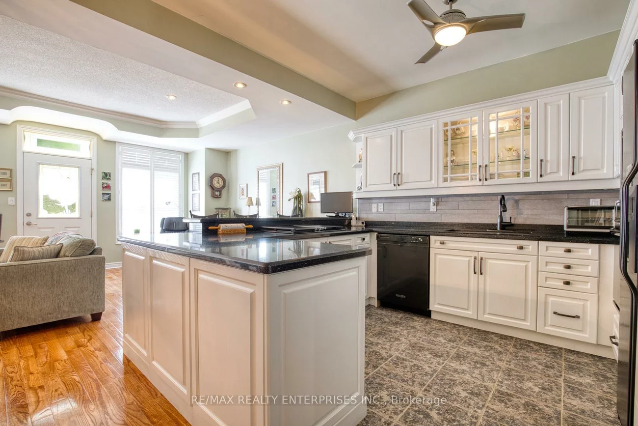 23, Ellen, Streetsville, Mississauga