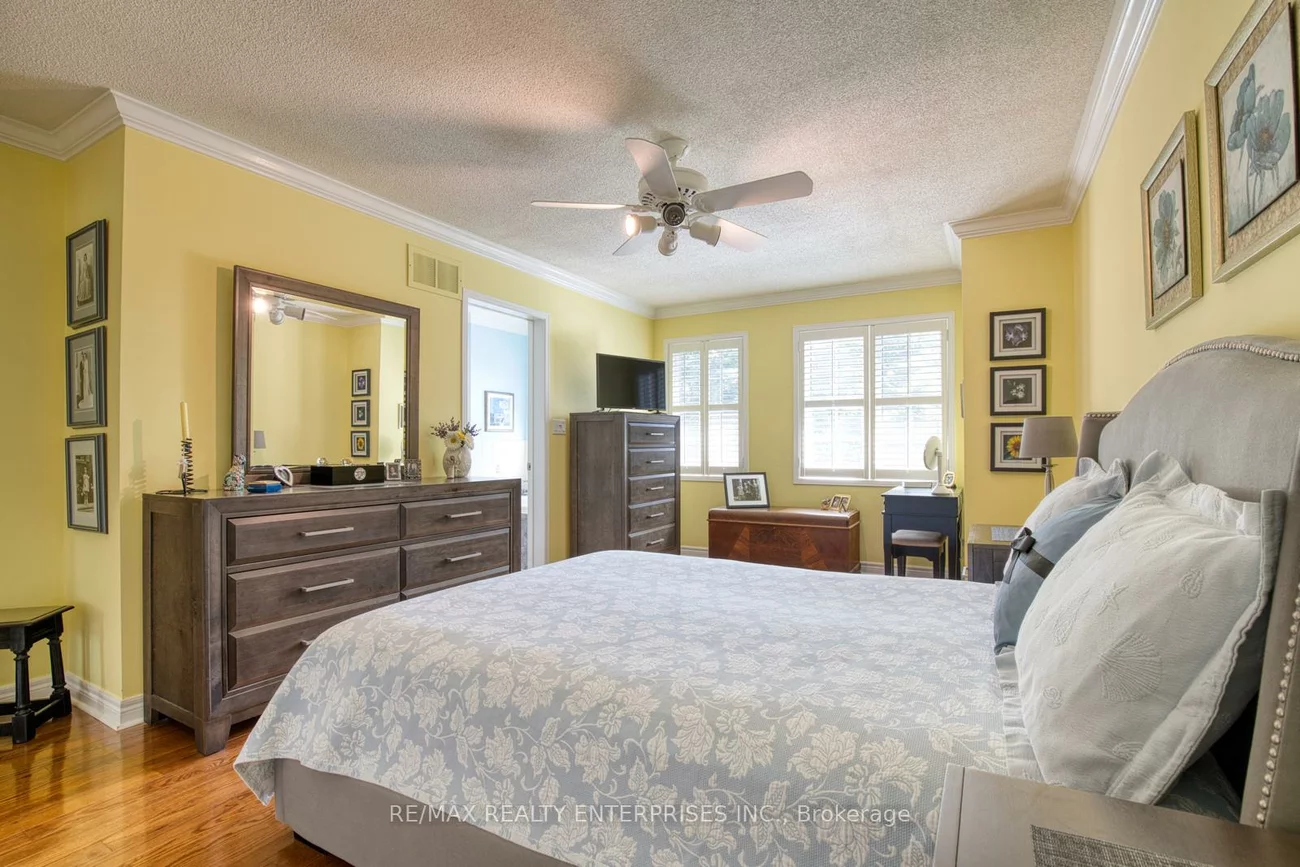 23, Ellen, Streetsville, Mississauga