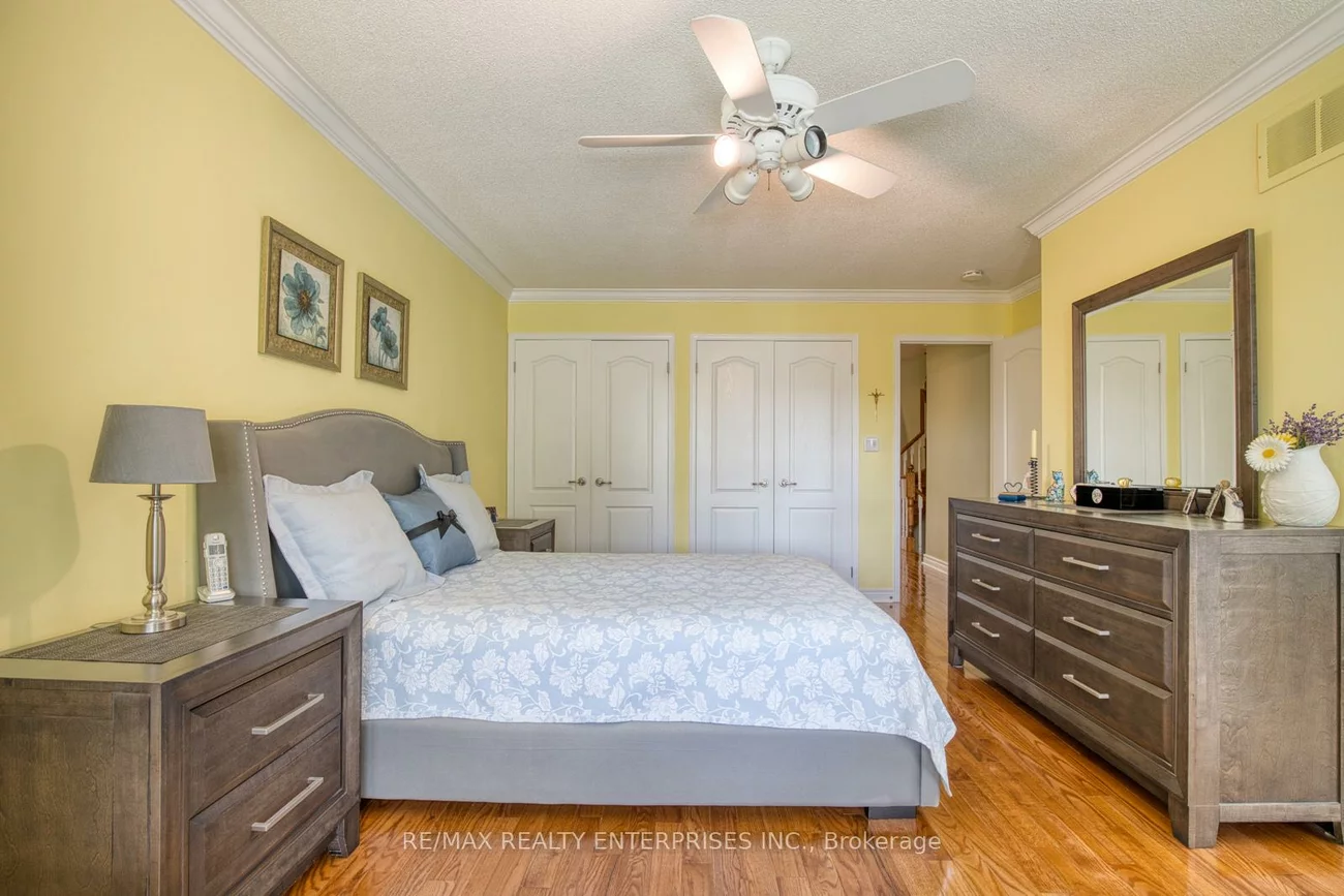 23, Ellen, Streetsville, Mississauga