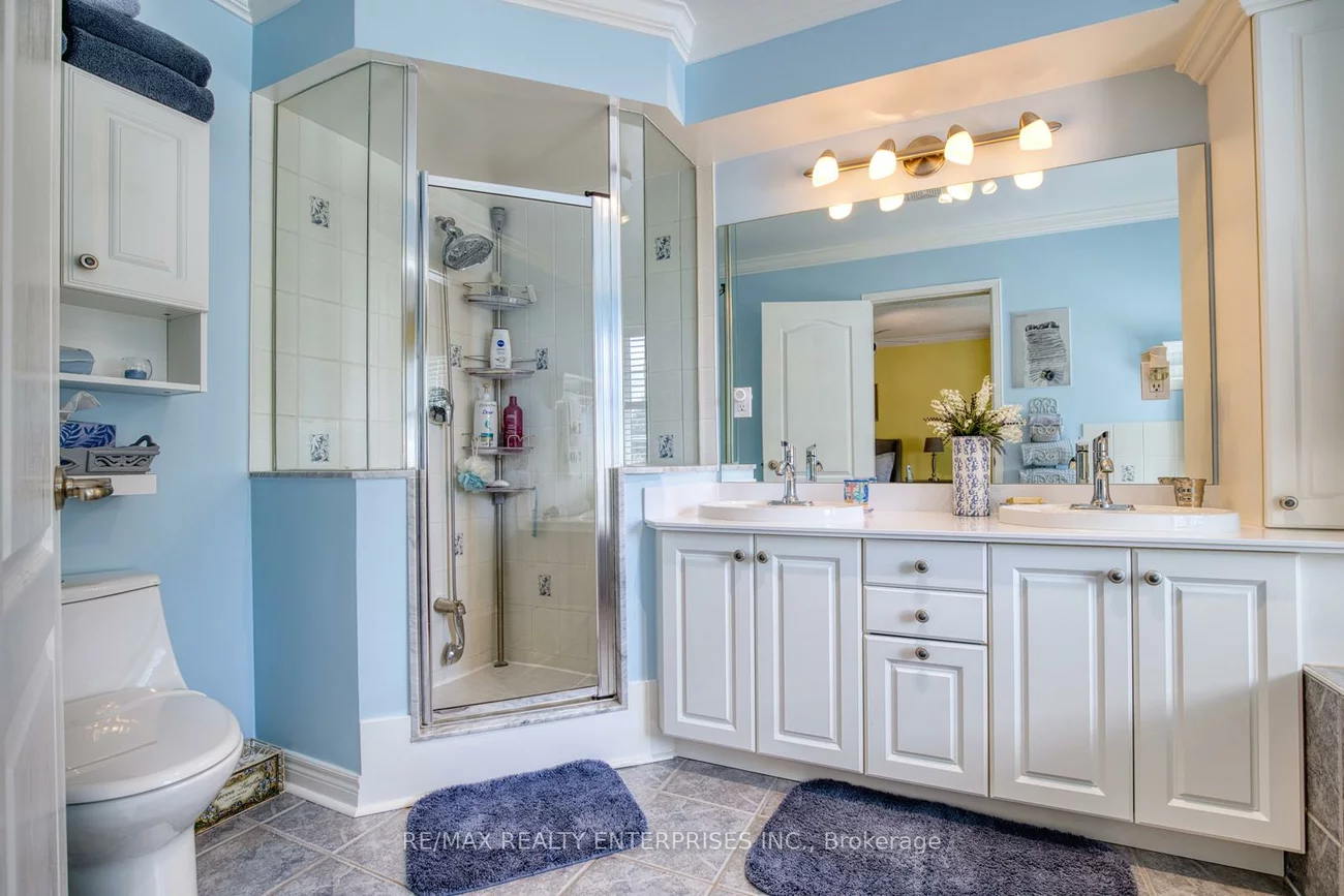 23, Ellen, Streetsville, Mississauga