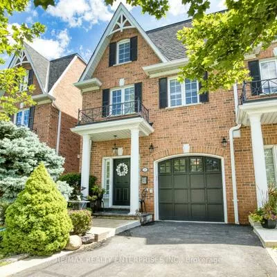 23, Ellen, Streetsville, Mississauga