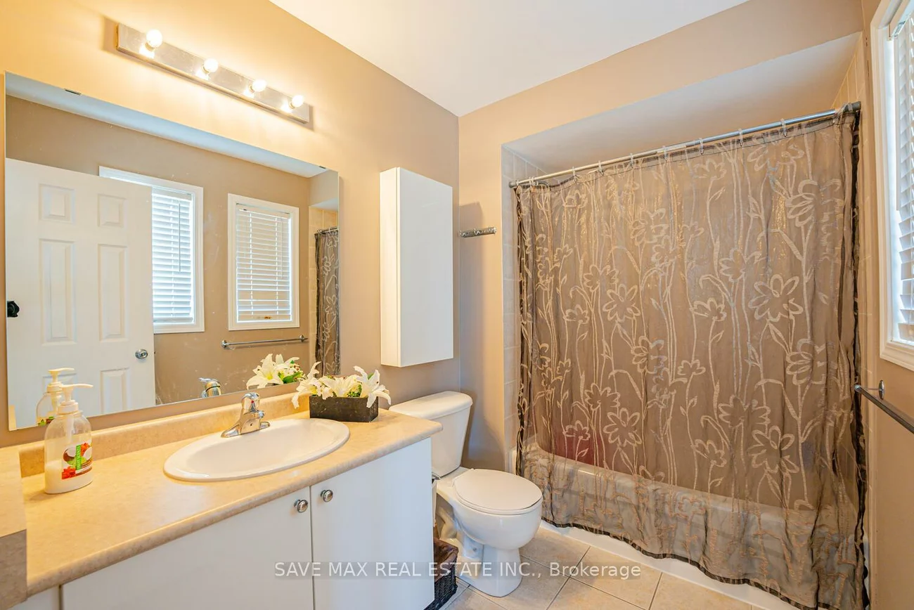 2270, Britannia, Streetsville, Mississauga
