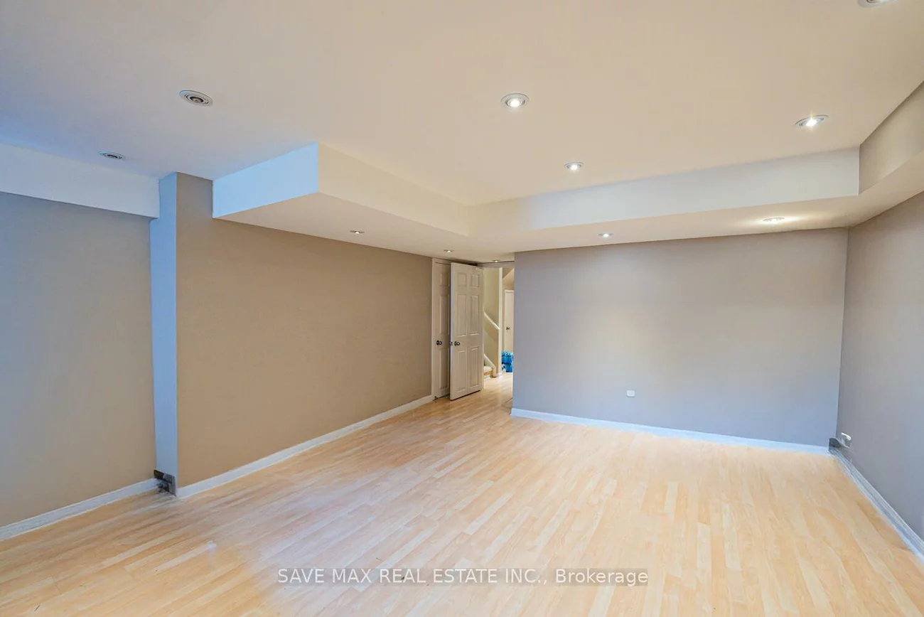 2270, Britannia, Streetsville, Mississauga