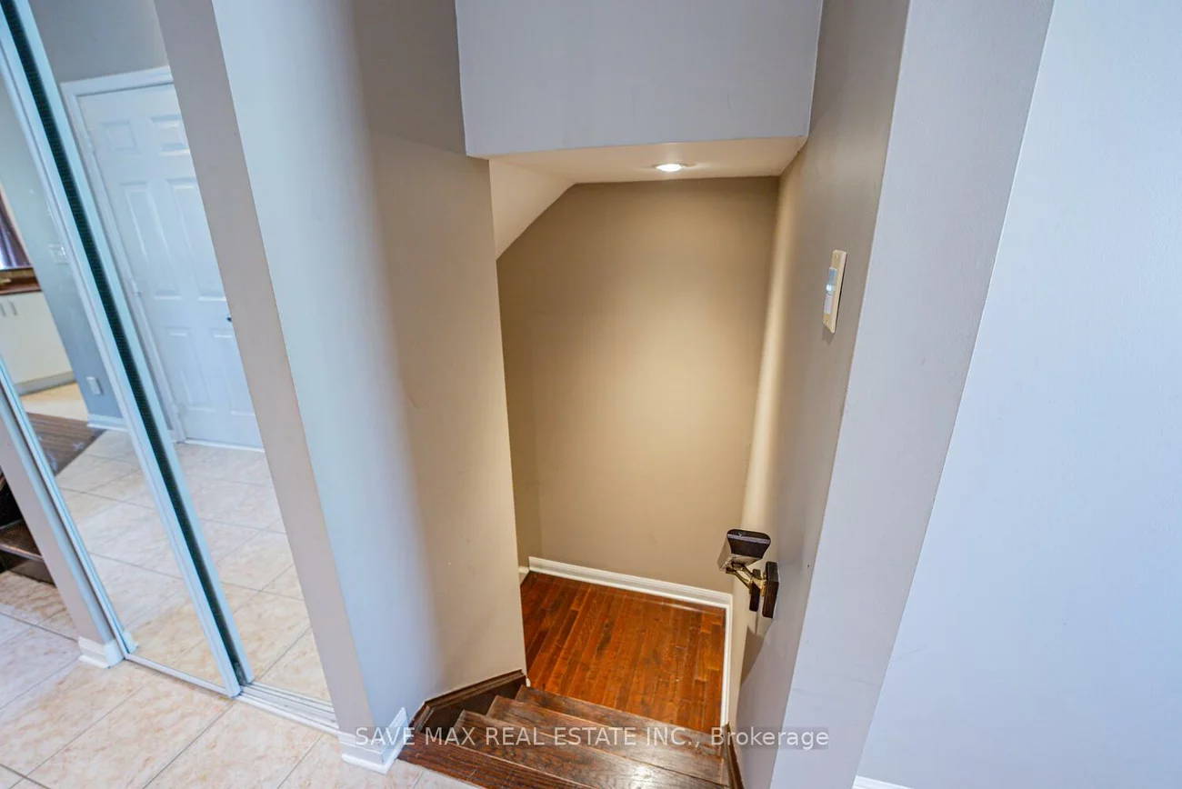 2270, Britannia, Streetsville, Mississauga