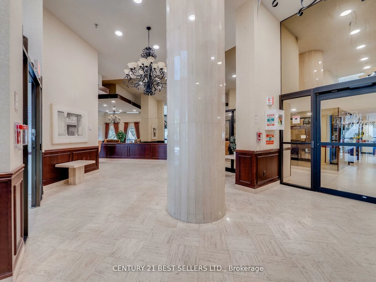 3650, Kaneff, Mississauga Valleys, Mississauga