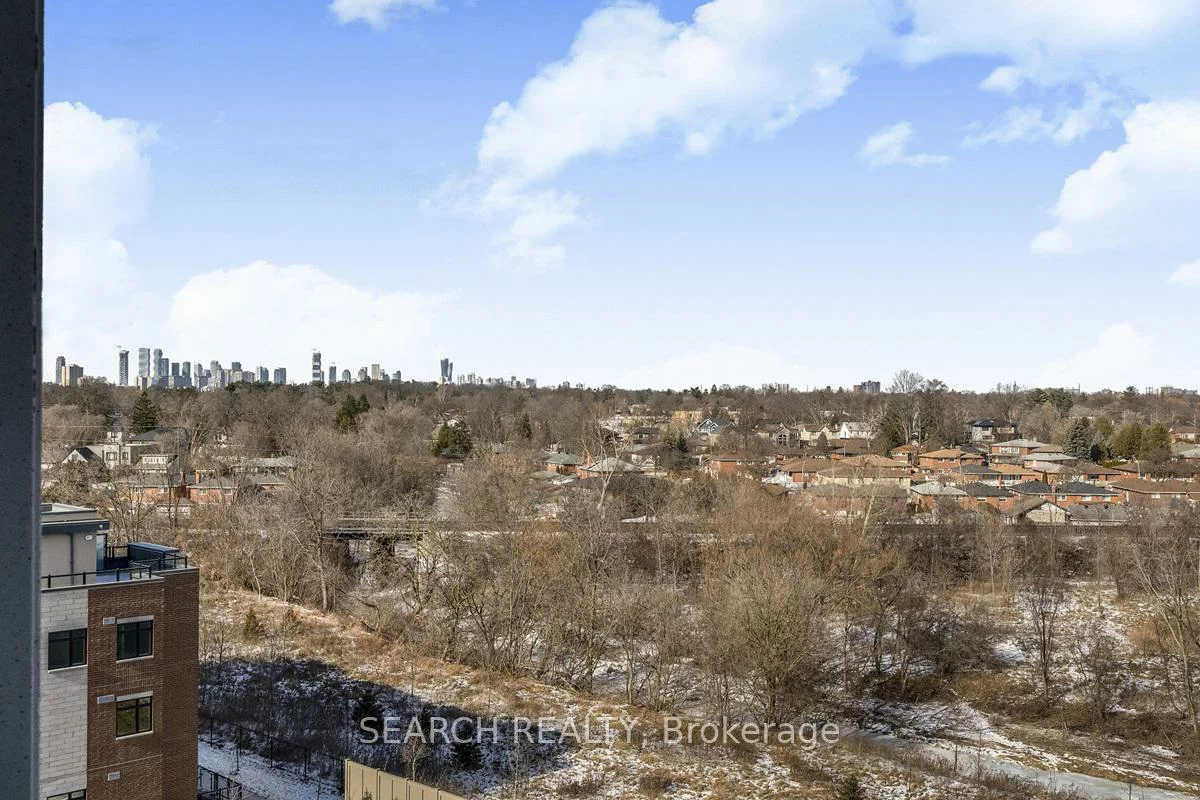 1063, Douglas McCurdy, Lakeview, Mississauga