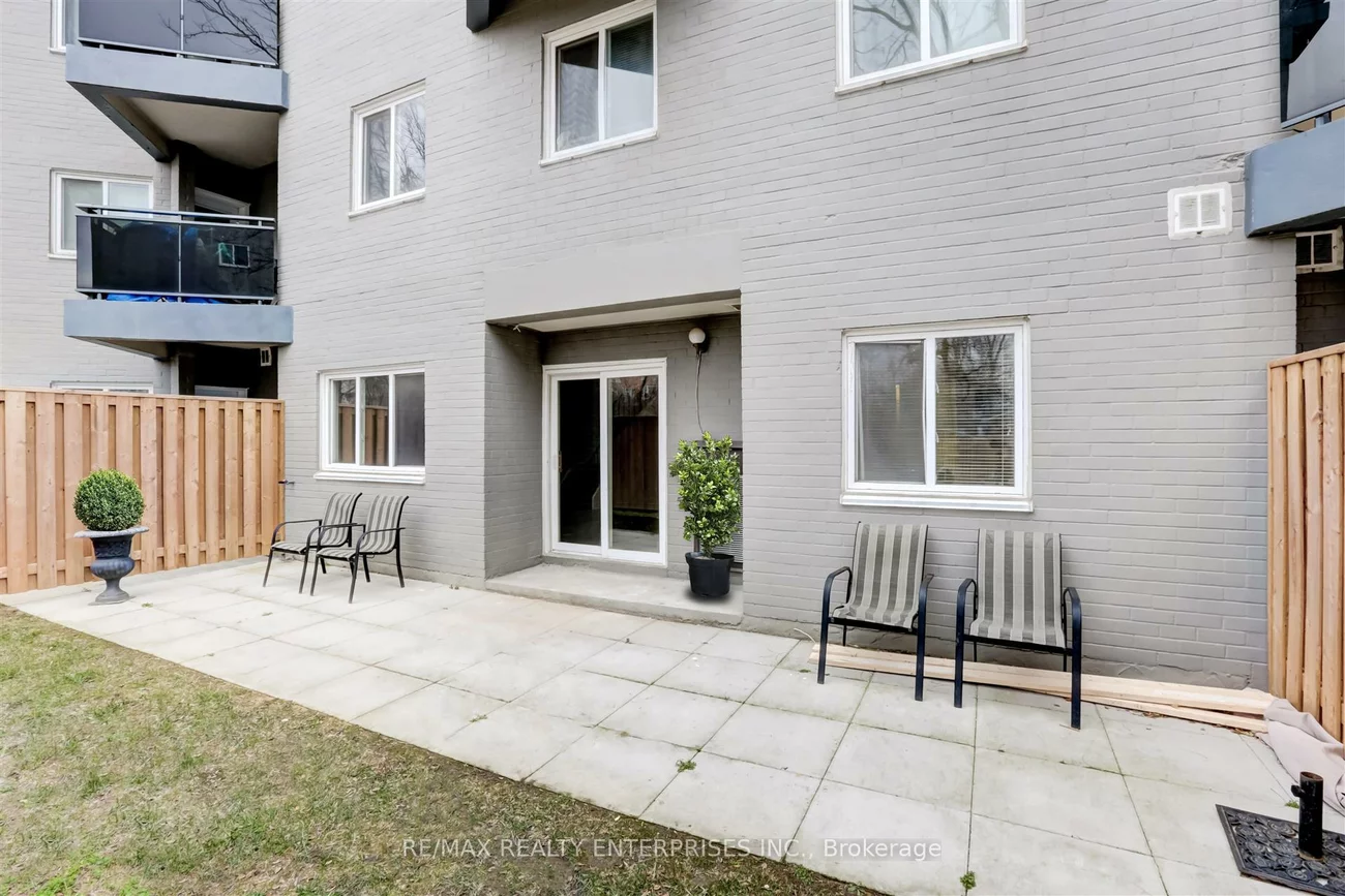 2001, Bonnymede, Clarkson, Mississauga