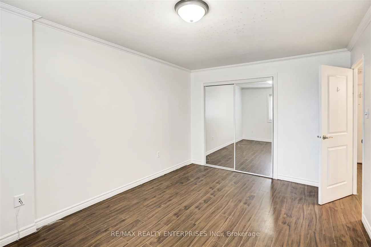 2001, Bonnymede, Clarkson, Mississauga