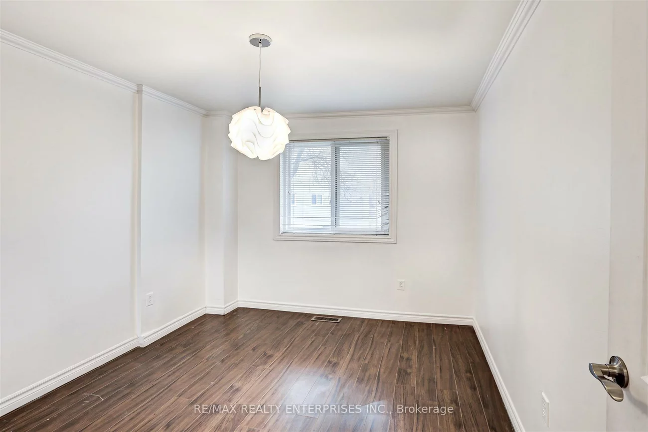 2001, Bonnymede, Clarkson, Mississauga