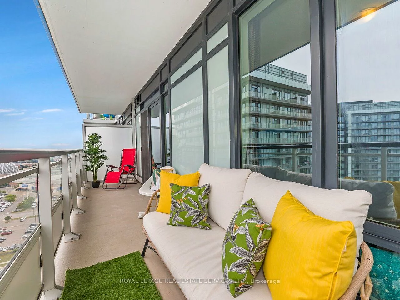2560, Eglinton, Central Erin Mills, Mississauga