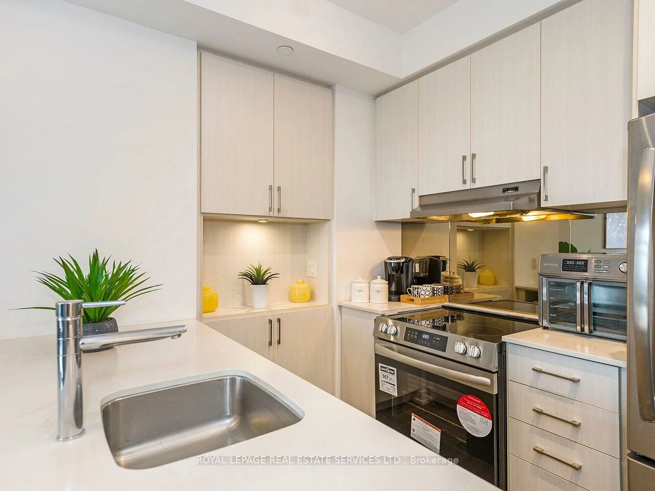 2560, Eglinton, Central Erin Mills, Mississauga