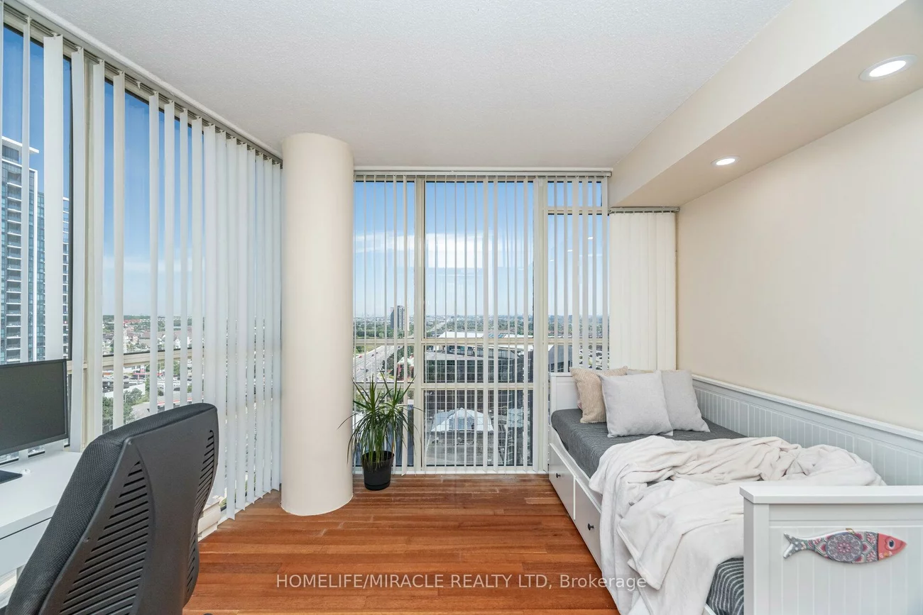 50, eglinton, Hurontario, Mississauga