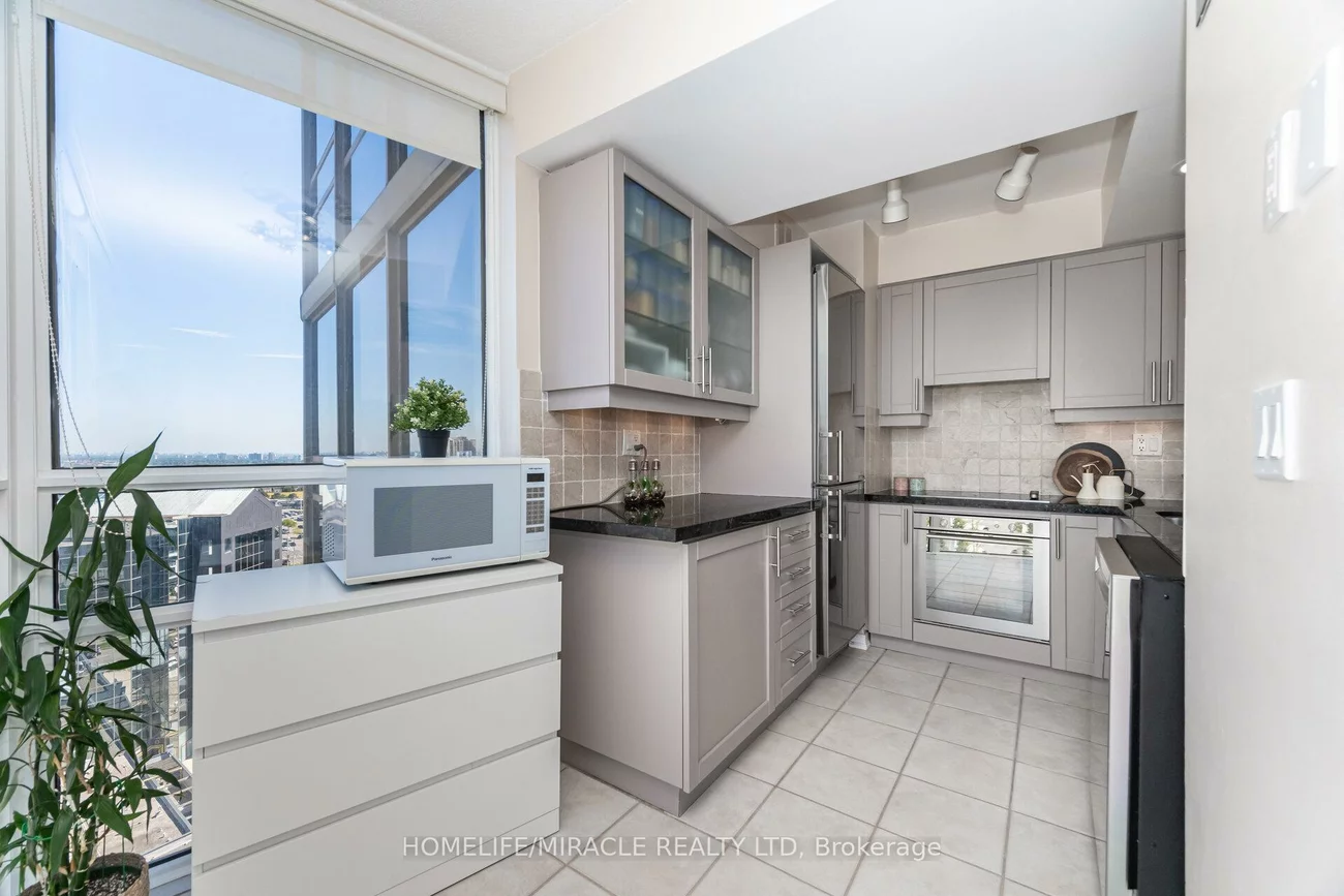 50, eglinton, Hurontario, Mississauga