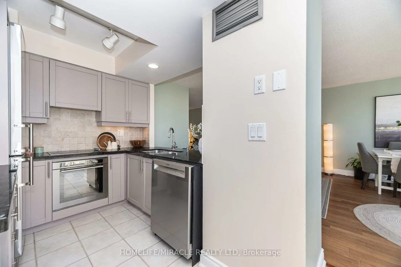 50, eglinton, Hurontario, Mississauga