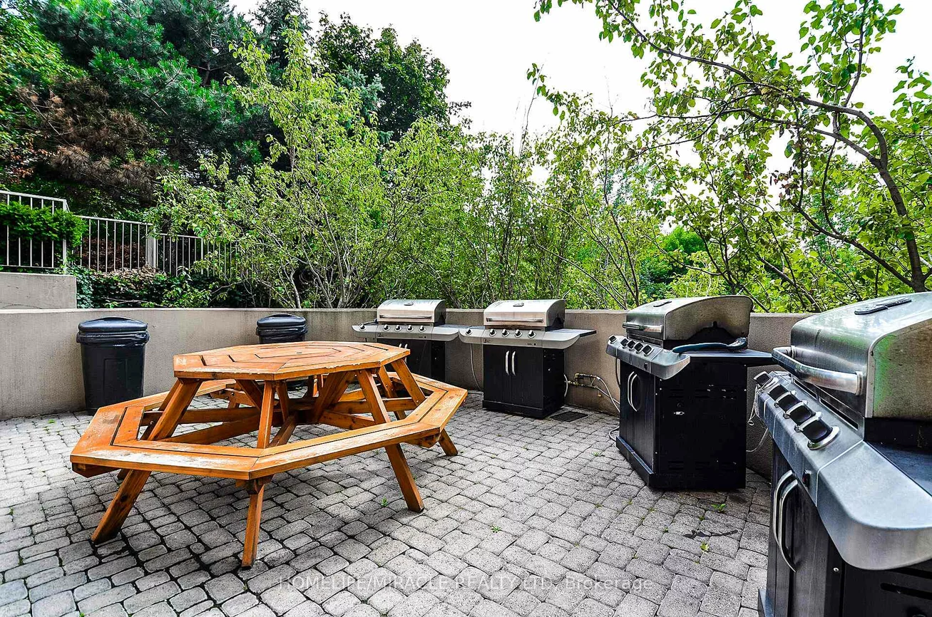 50, eglinton, Hurontario, Mississauga