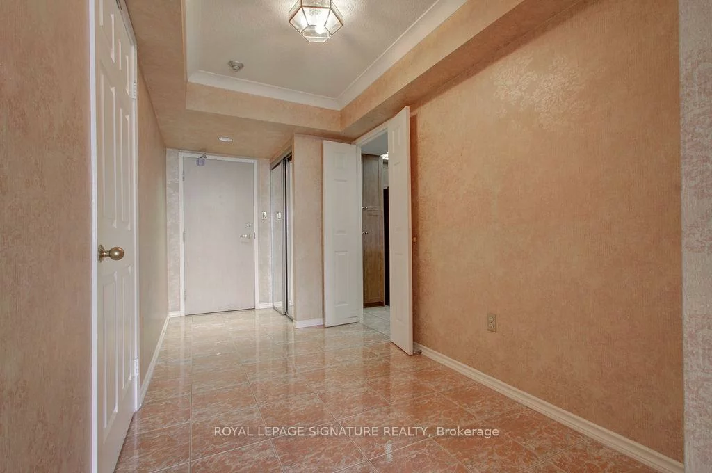 1271, Walden, Clarkson, Mississauga