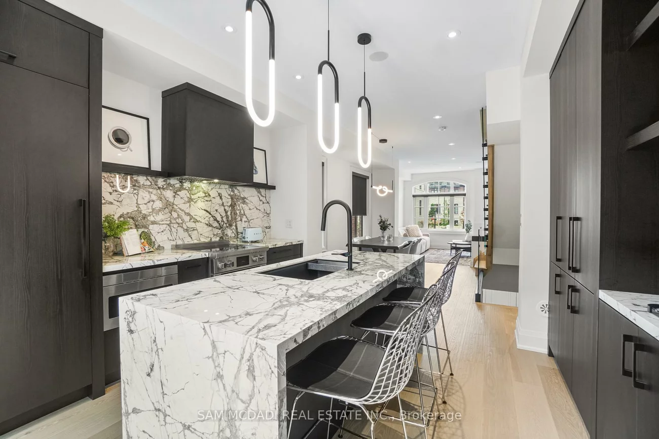 10, Lunar, Streetsville, Mississauga