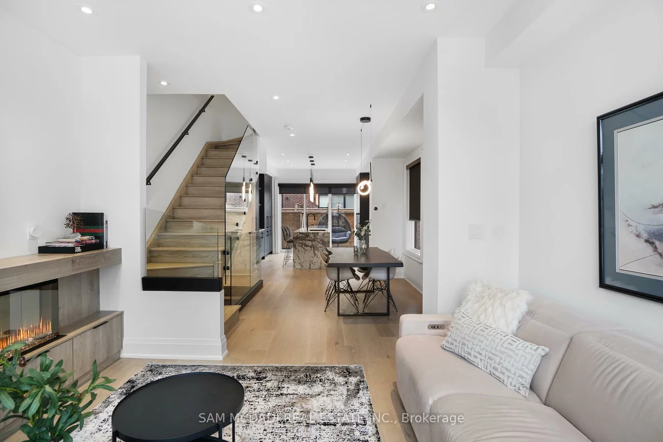 10, Lunar, Streetsville, Mississauga