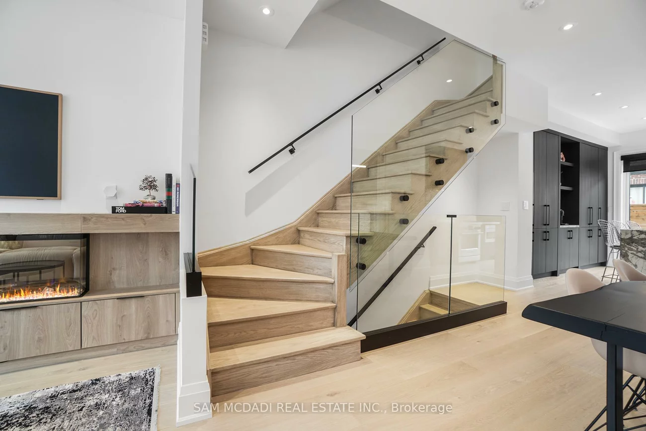 10, Lunar, Streetsville, Mississauga