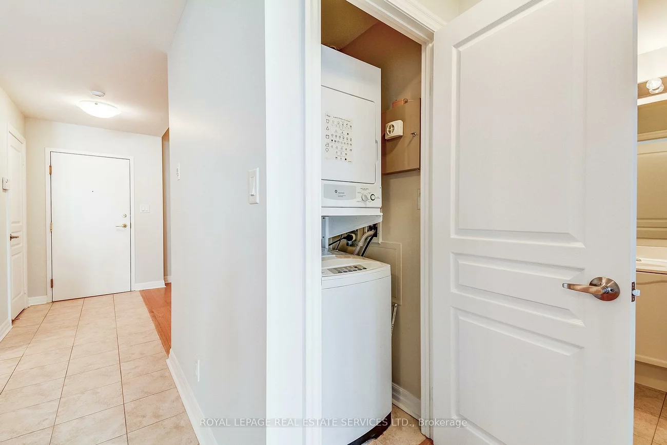 70, Port, Port Credit, Mississauga