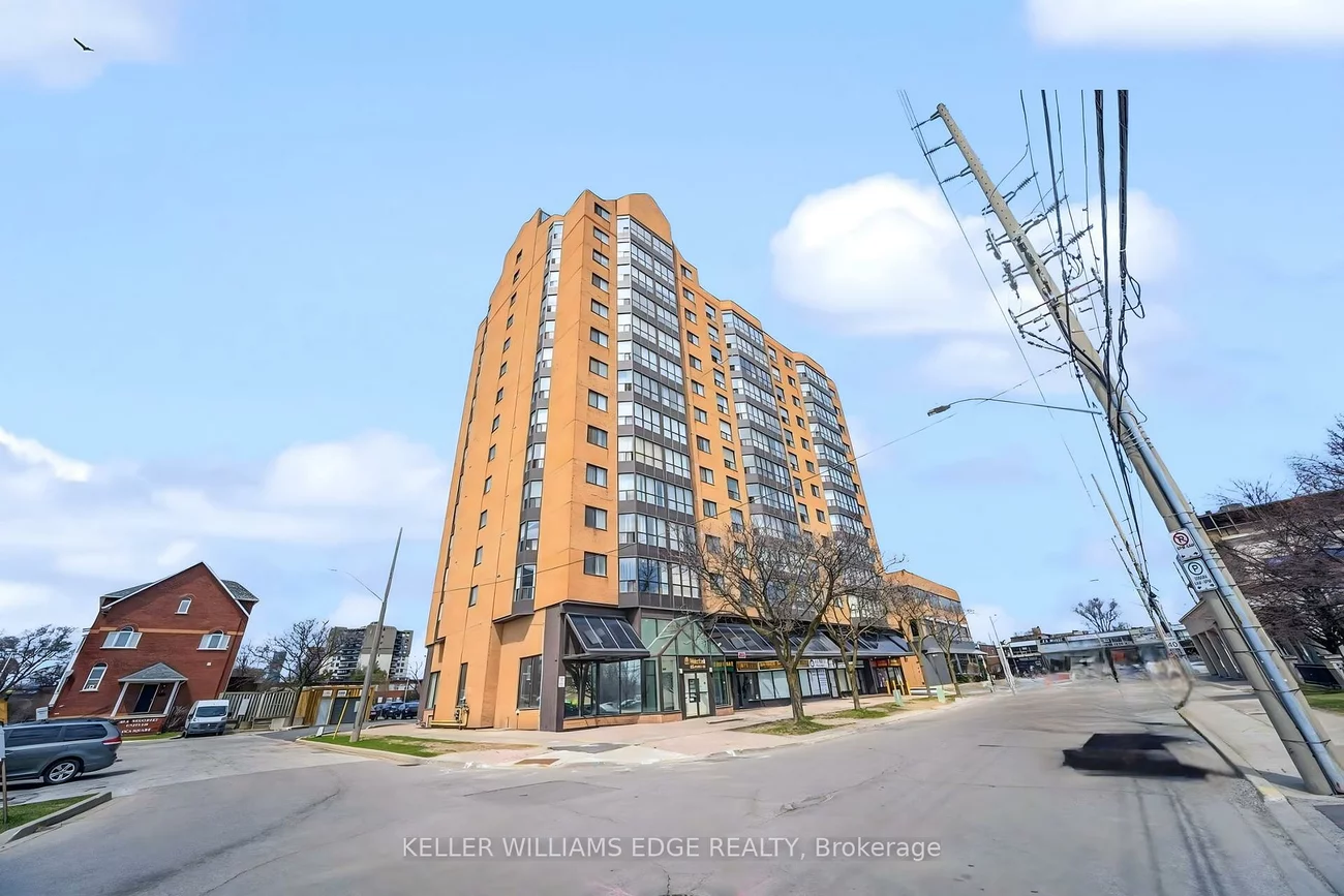25, Agnes, Cooksville, Mississauga