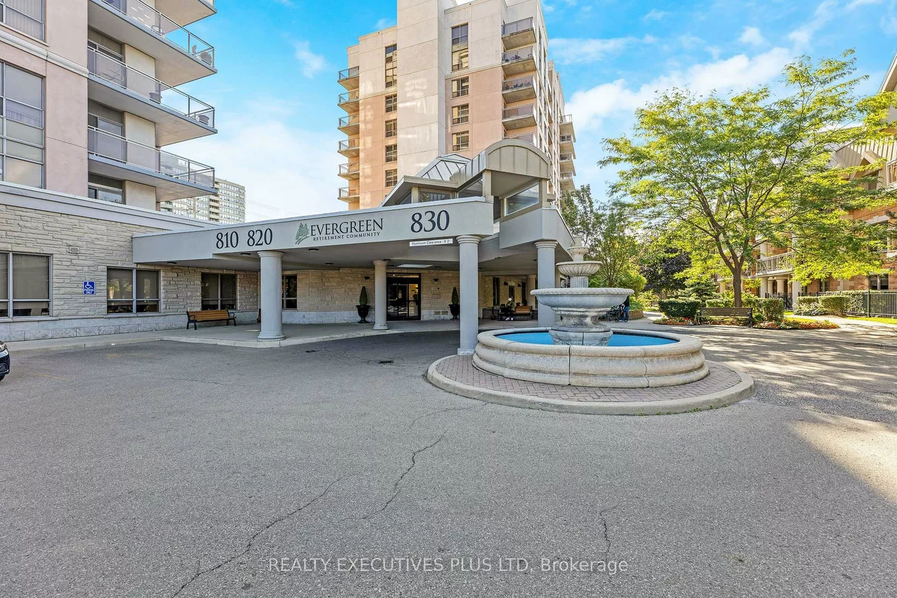 830, Scollard, East Credit, Mississauga