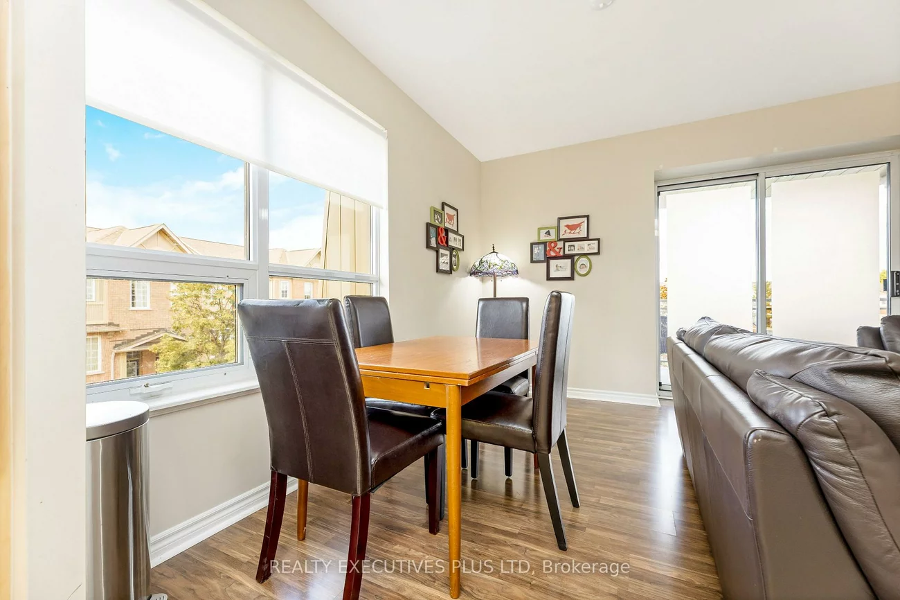 830, Scollard, East Credit, Mississauga