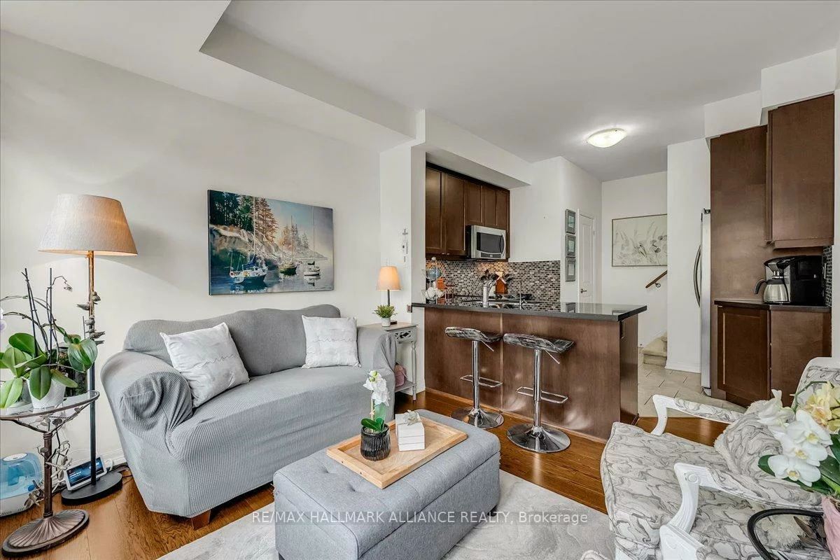 1011, Deta, Lakeview, Mississauga