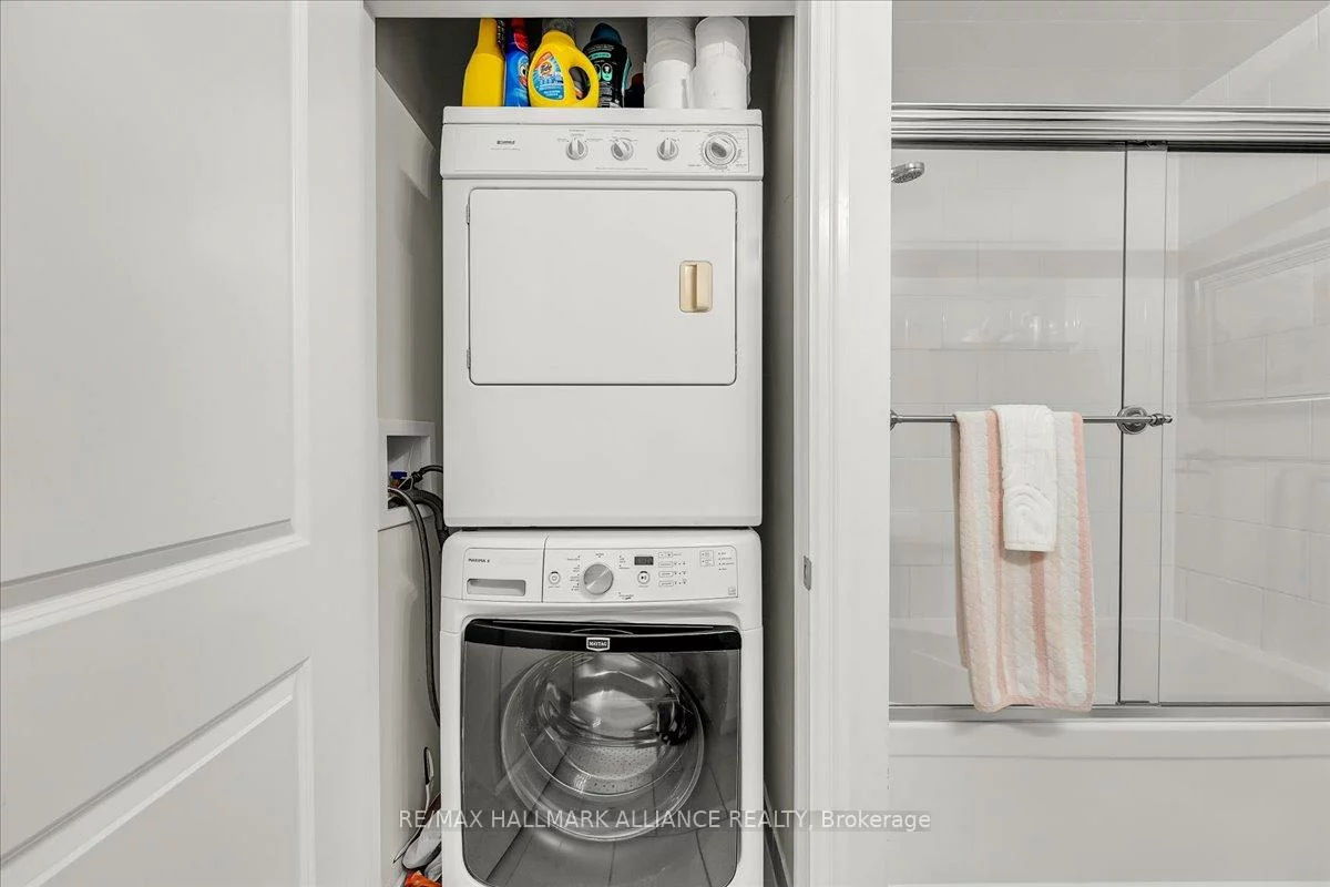 1011, Deta, Lakeview, Mississauga
