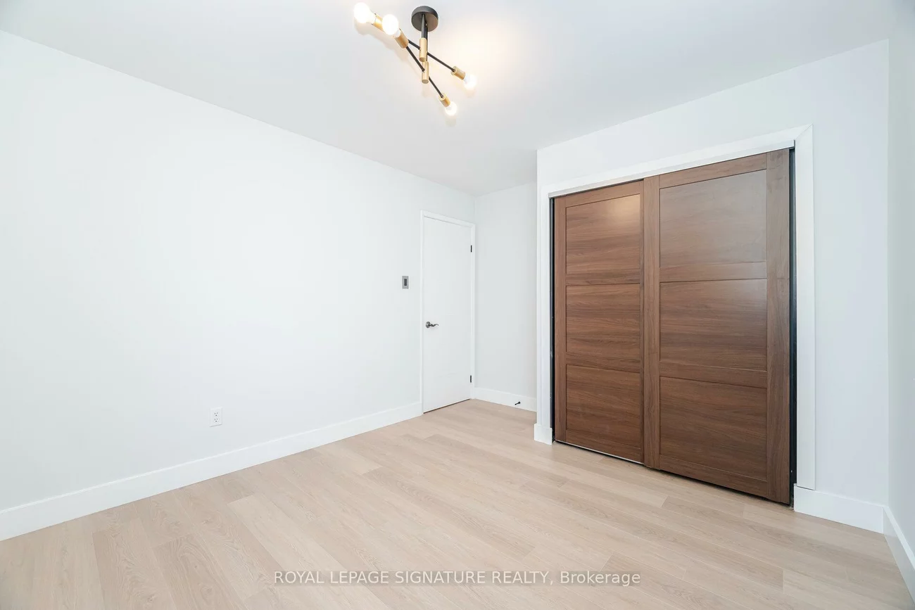 1055, Shawnmarr, Port Credit, Mississauga