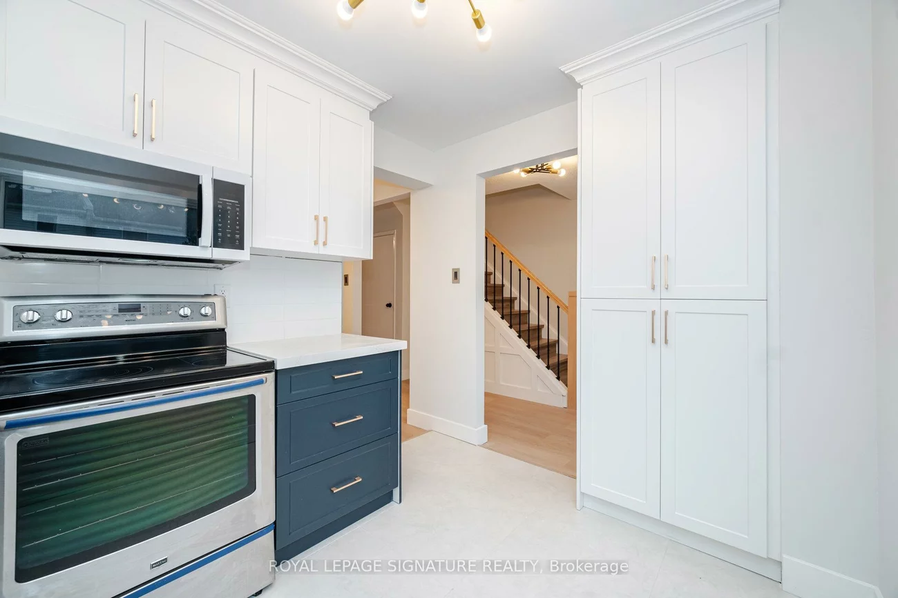 1055, Shawnmarr, Port Credit, Mississauga