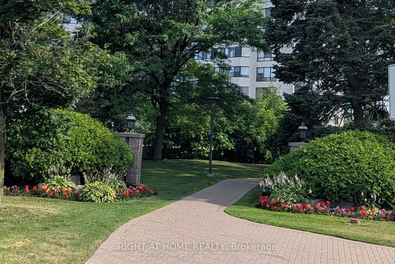 1360, Rathburn, Rathwood, Mississauga