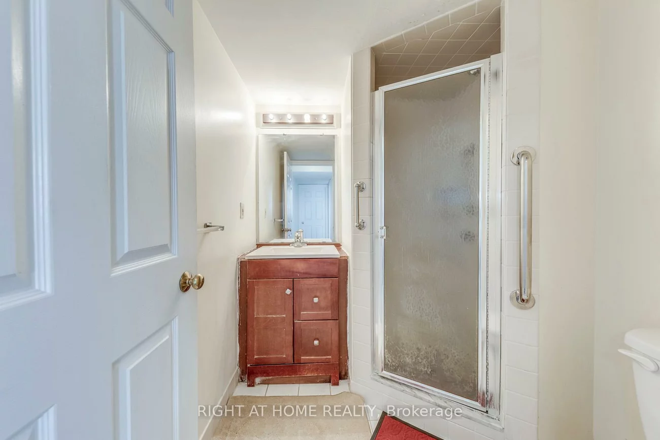 1360, Rathburn, Rathwood, Mississauga